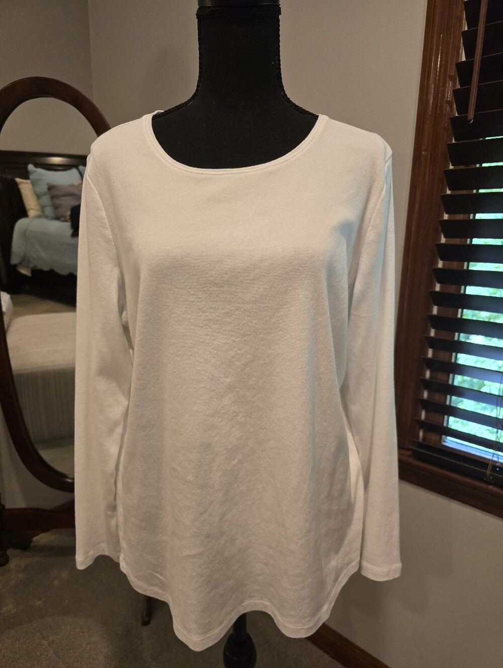 TALBOT'S Classic Women's Long-Sleeve Crewneck Top - White